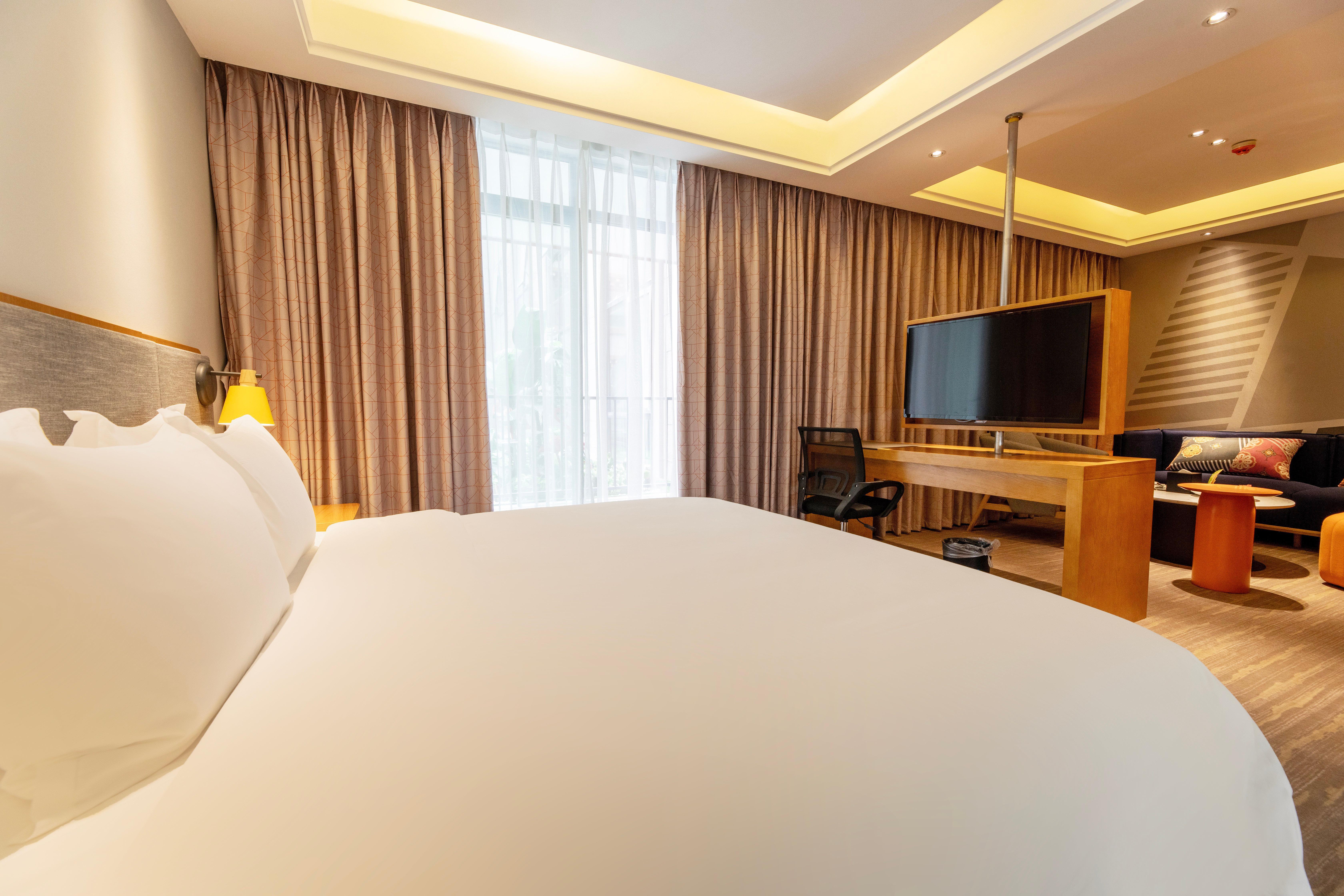 Holiday Inn Express Daocheng Yading, An Ihg Hotel Exterior photo