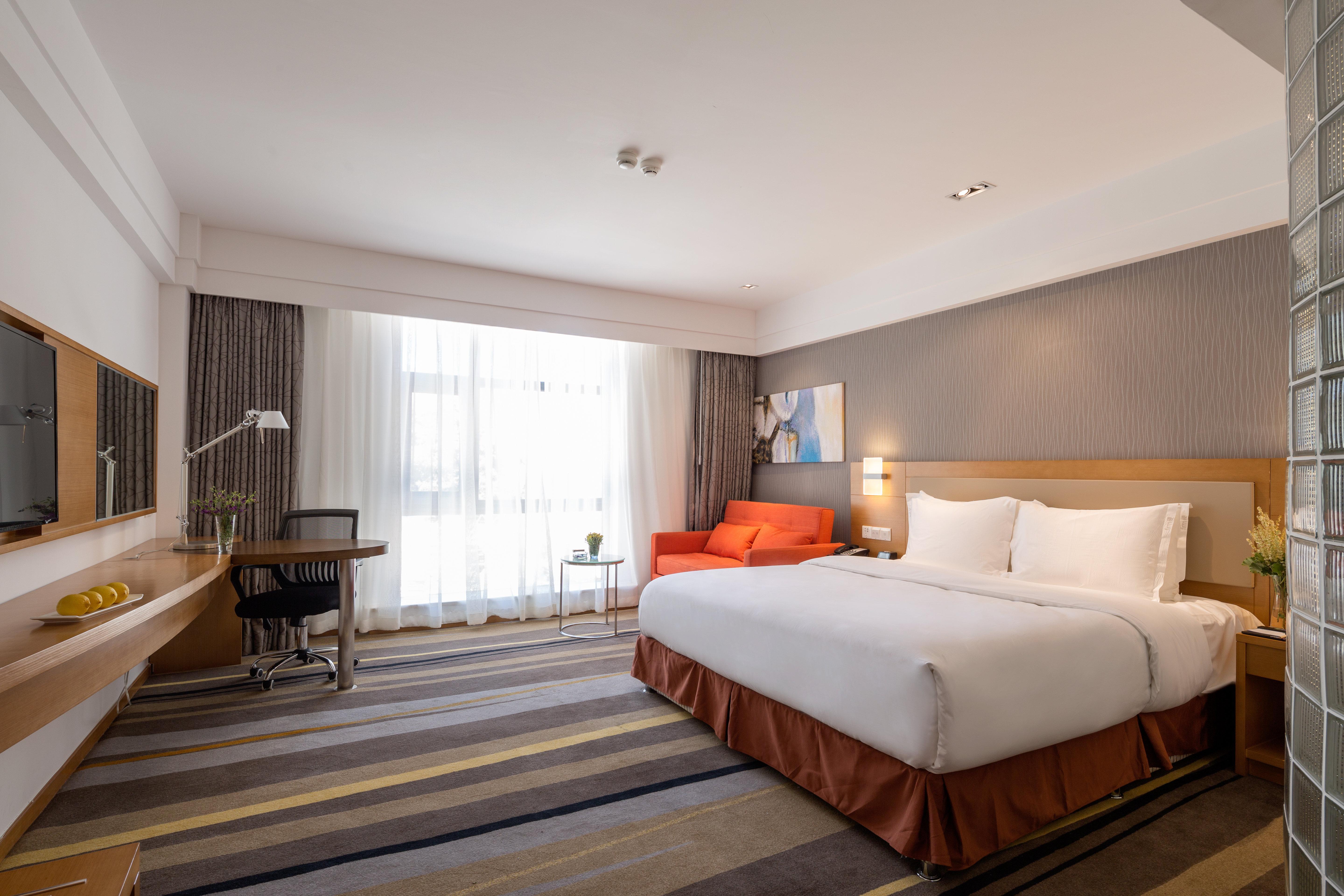 Holiday Inn Express Daocheng Yading, An Ihg Hotel Exterior photo