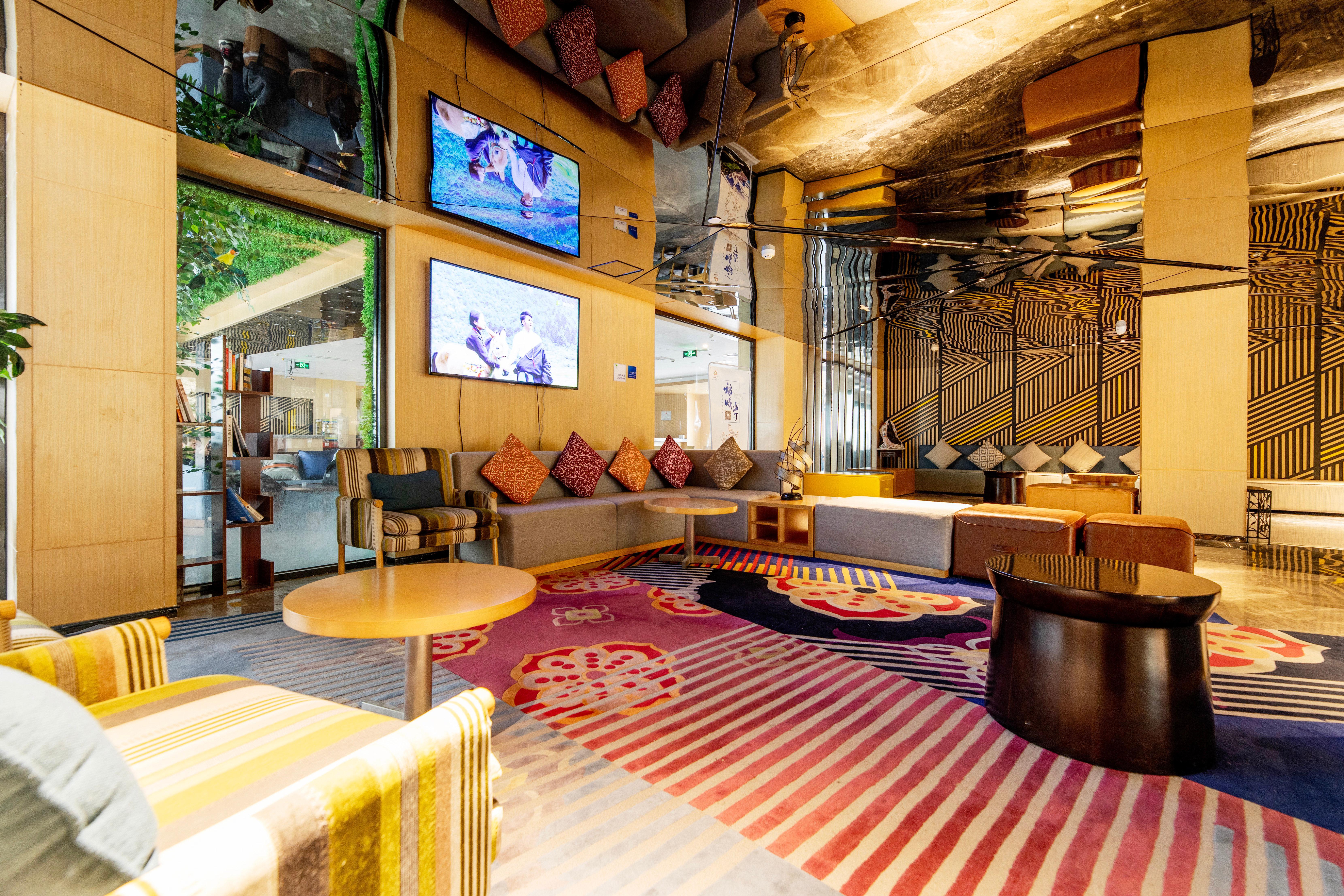 Holiday Inn Express Daocheng Yading, An Ihg Hotel Exterior photo